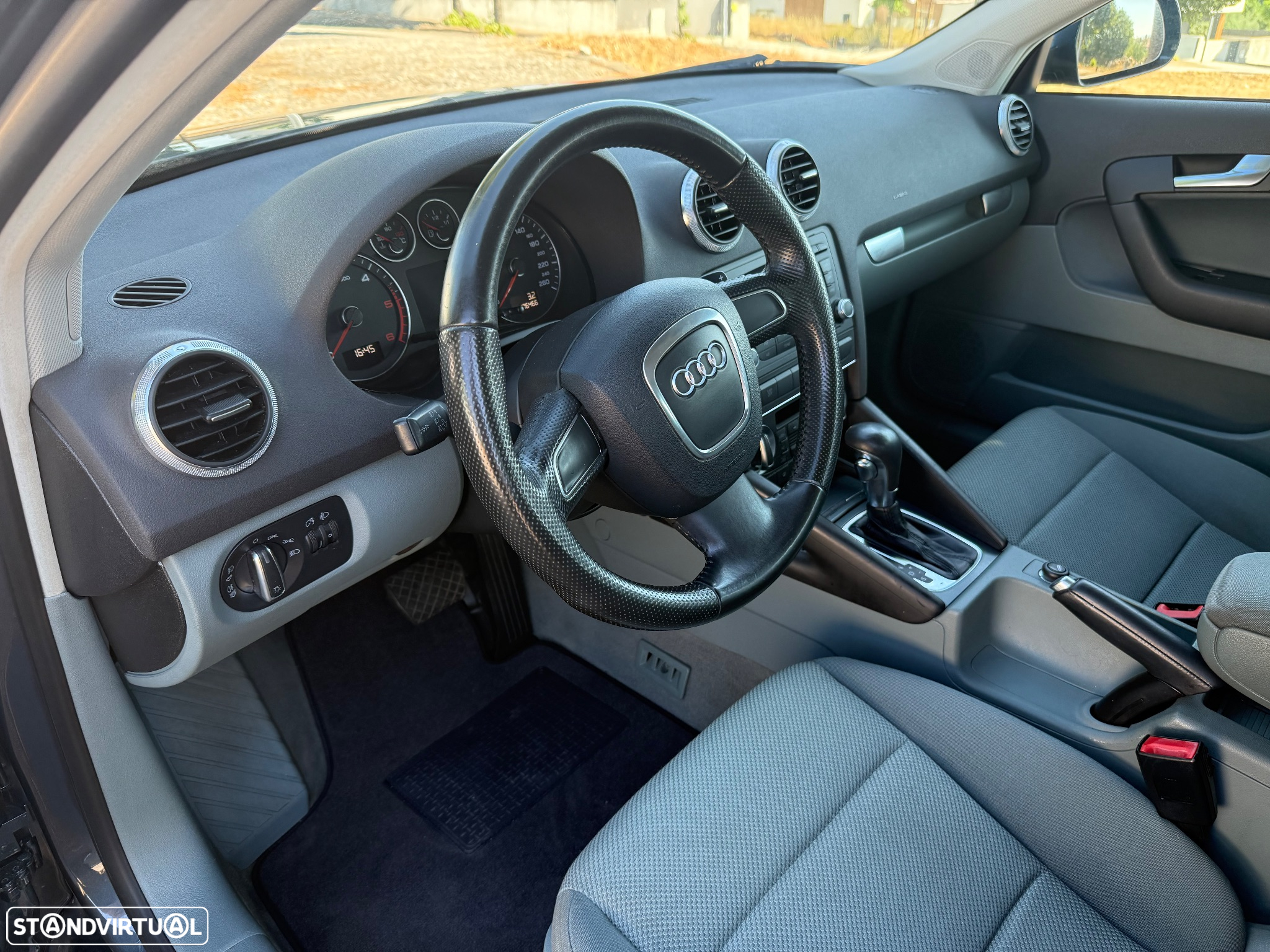 Audi A3 Sportback 2.0 TDi Attraction S tronic - 11