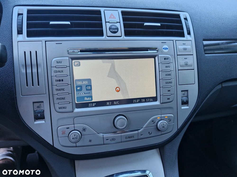 Ford Kuga 2.0 TDCi 4x4 Titanium - 22