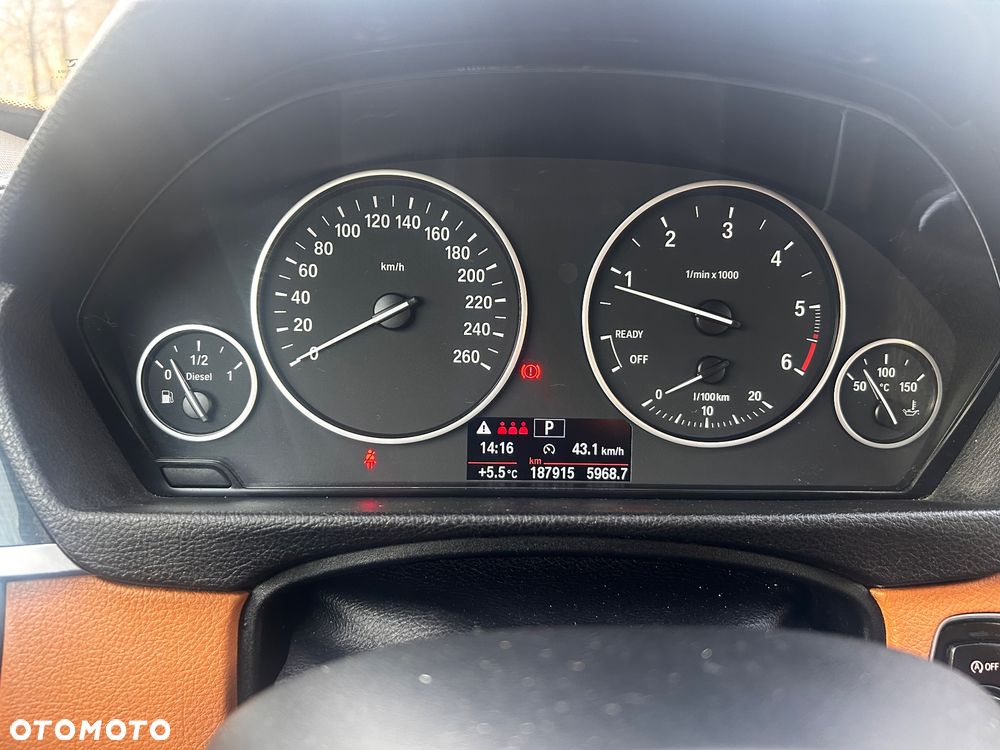 BMW 3GT 318d Luxury Line - 9