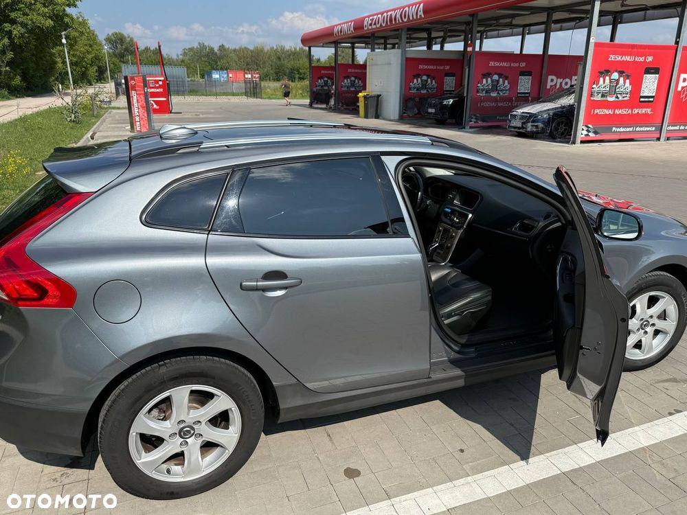 Volvo V40 D3 Geartronic Momentum - 10