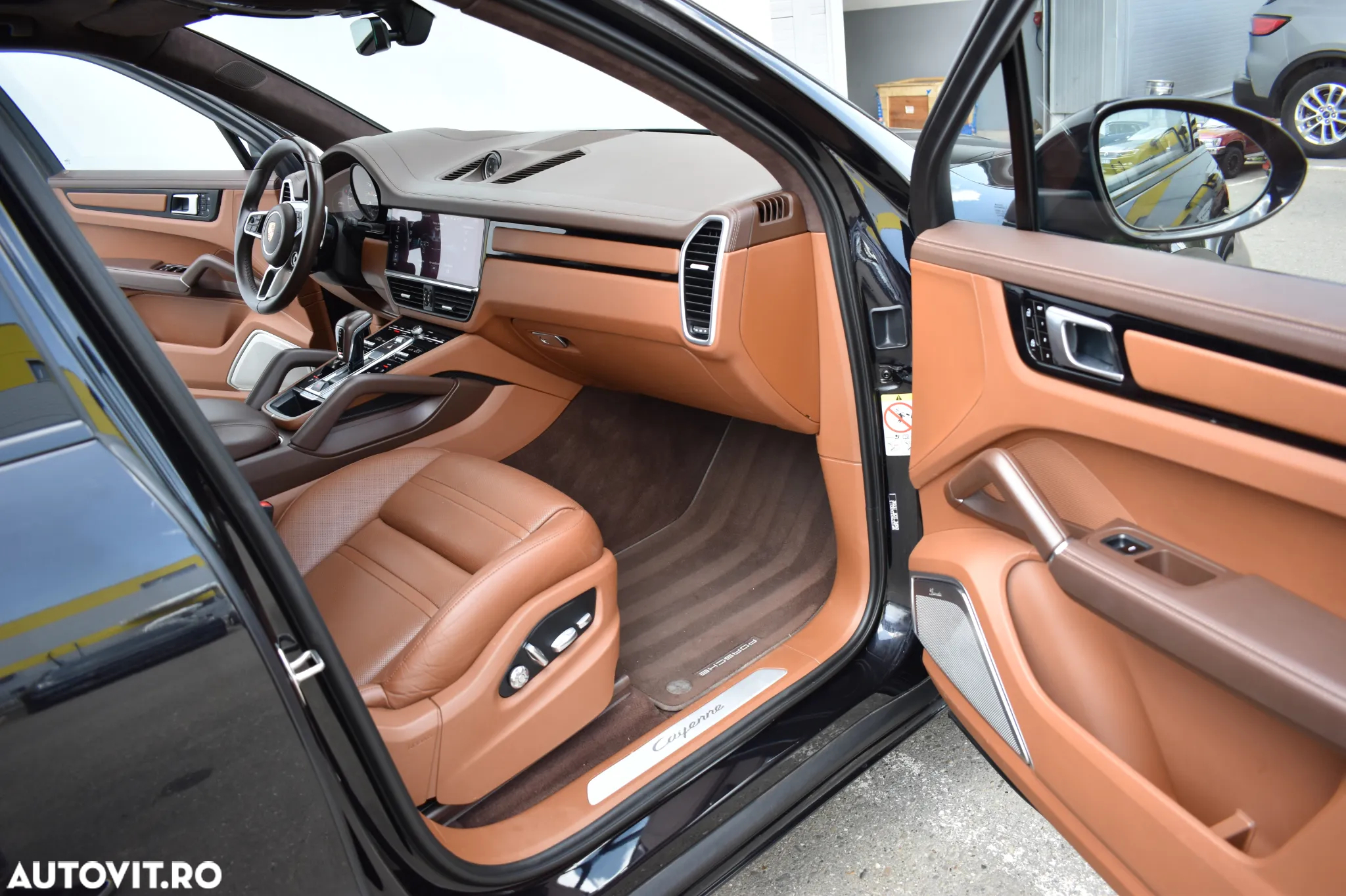Porsche Cayenne - 29