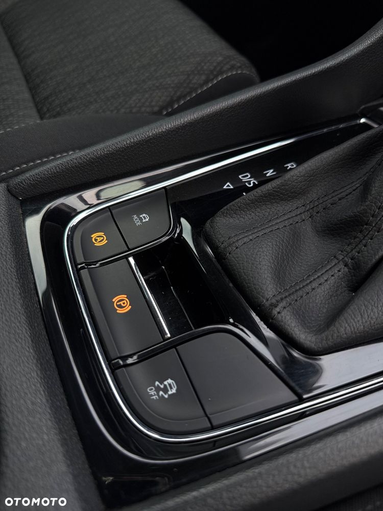 Skoda Karoq 1.5 TSI ACT GPF 4x2 Style DSG - 29