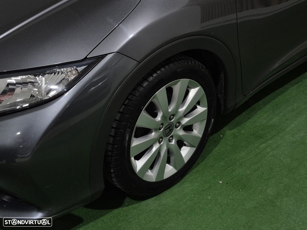 Honda Civic 1.4 i-VTEC Elegance - 3