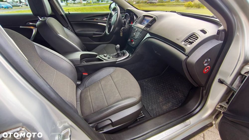 Opel Insignia 1.6 T Cosmo - 14