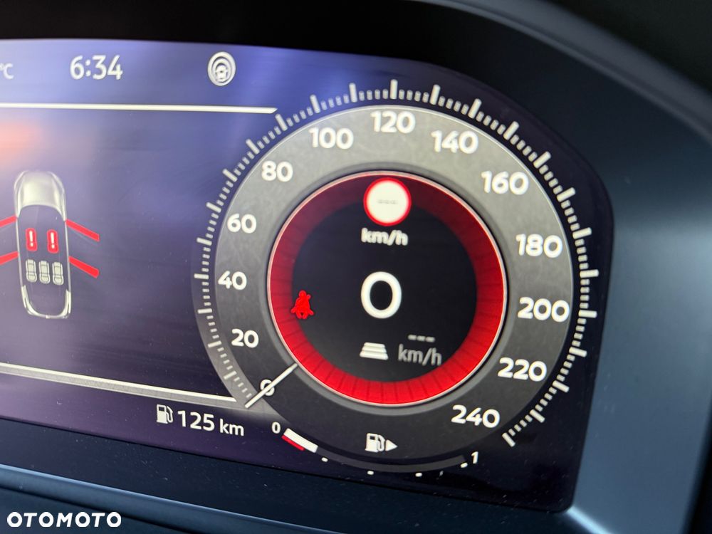 Nissan Qashqai 1.3 DIG-T N-Connecta DCT - 32