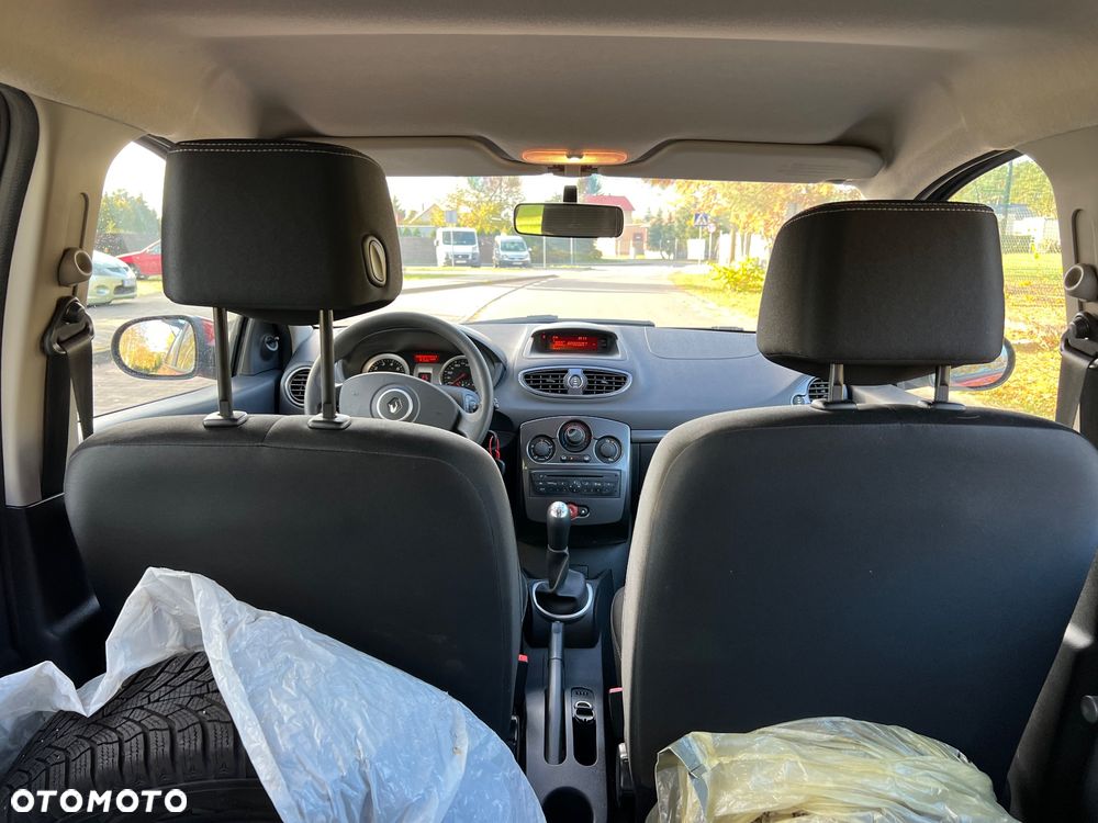 Renault Clio 1.2 16V 75 Dynamique - 17