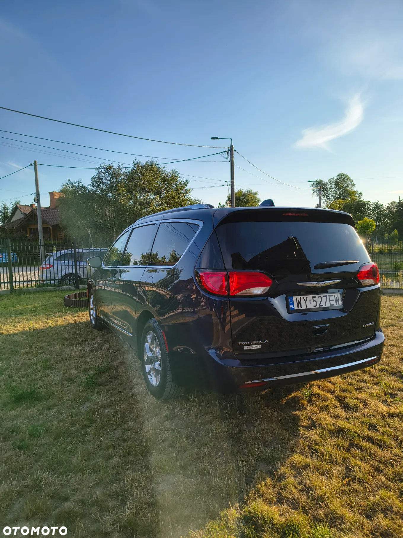 Chrysler Pacifica - 10