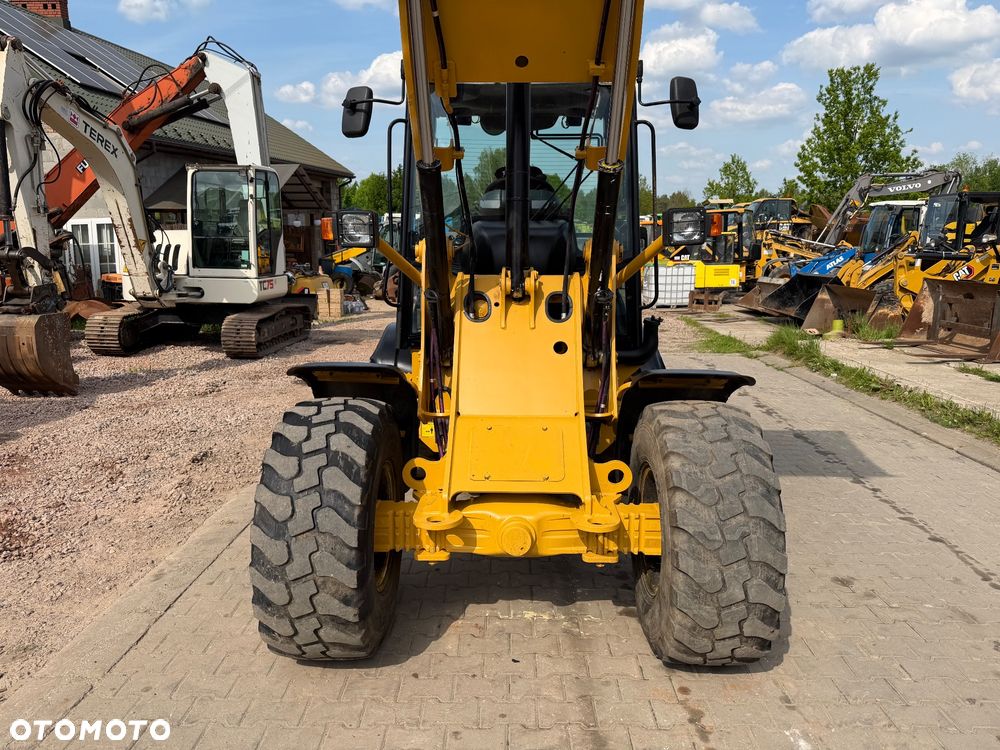 Caterpillar 907H - 11