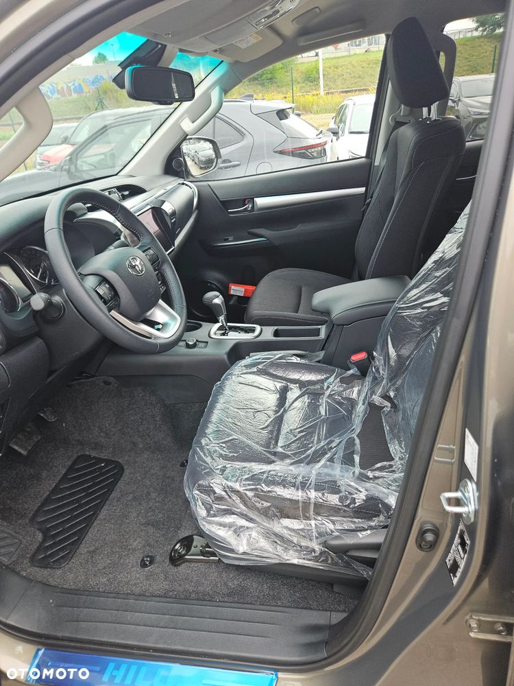 Toyota Hilux 2.8 D-4D mHEV Double Cab Executive 4x4 - 19