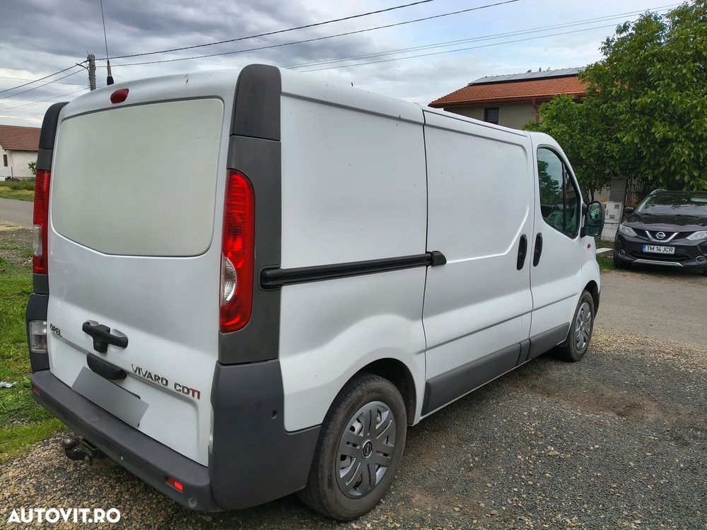 Opel Vivaro - 2