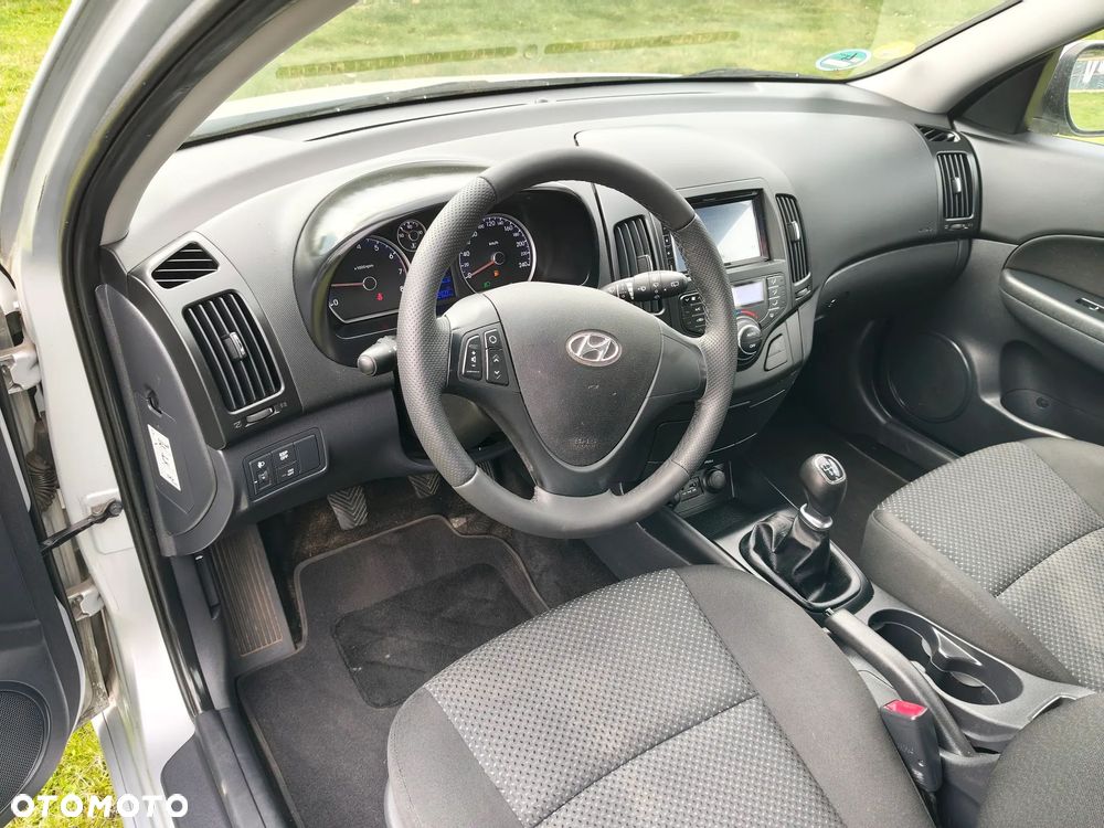 Hyundai i30 i30cw 1.4 blue Comfort - 12