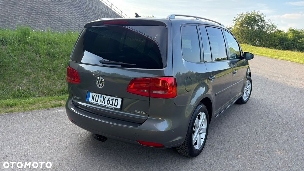 Volkswagen Touran 2.0 TDI DPF STYLE - 2