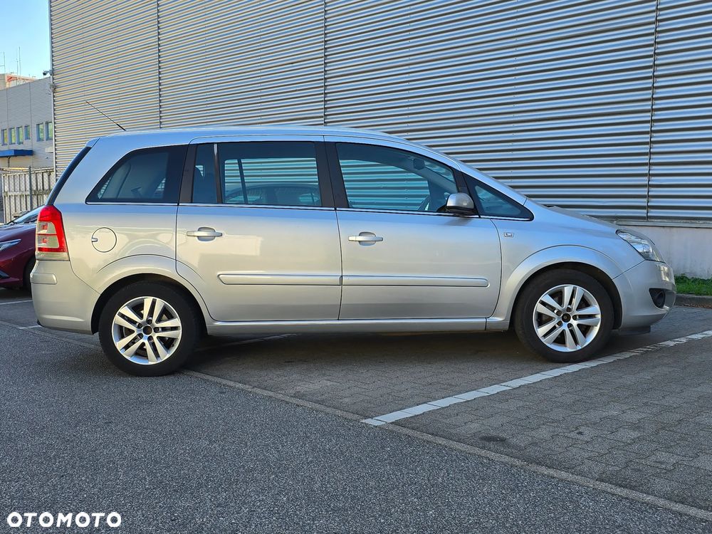 Opel Zafira 1.8 Elegance - 33
