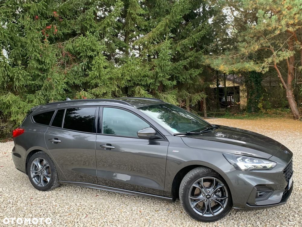 Ford Focus 1.5 EcoBlue Start-Stopp-System ST-LINE DESIGN - 13