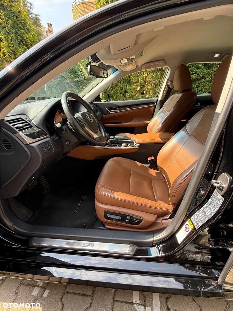 Lexus GS 300h Elite - 14