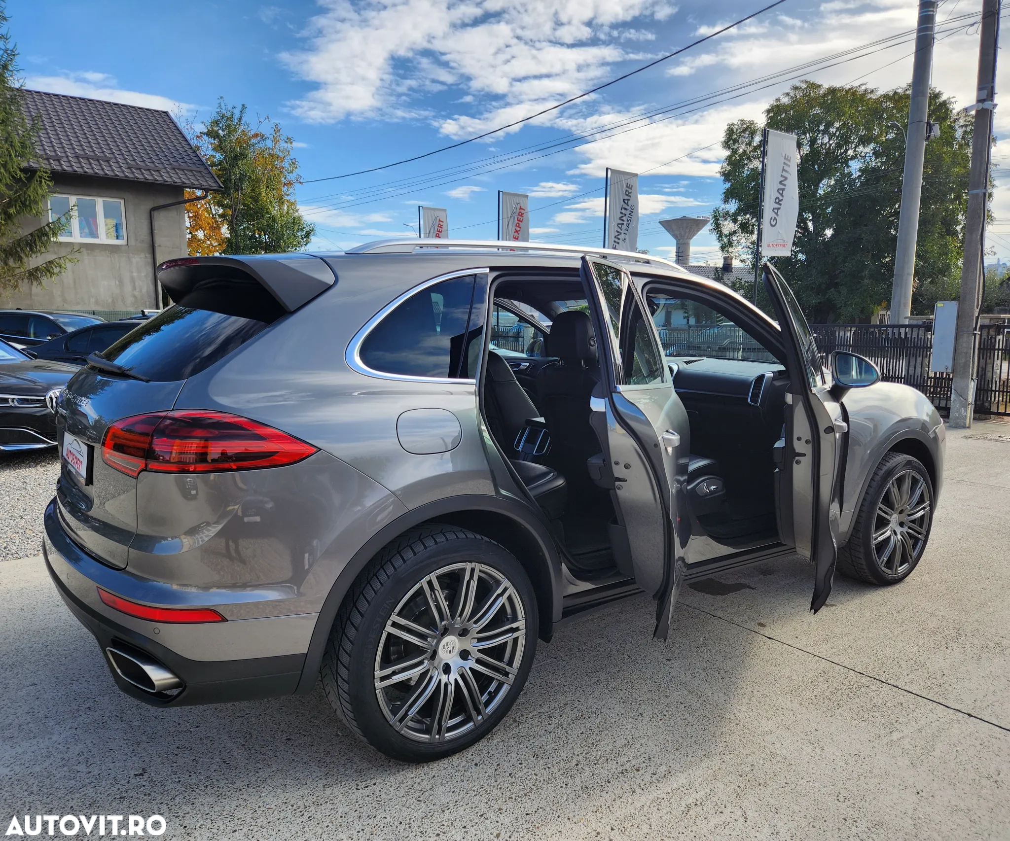 Porsche Cayenne 3.0 L - 13