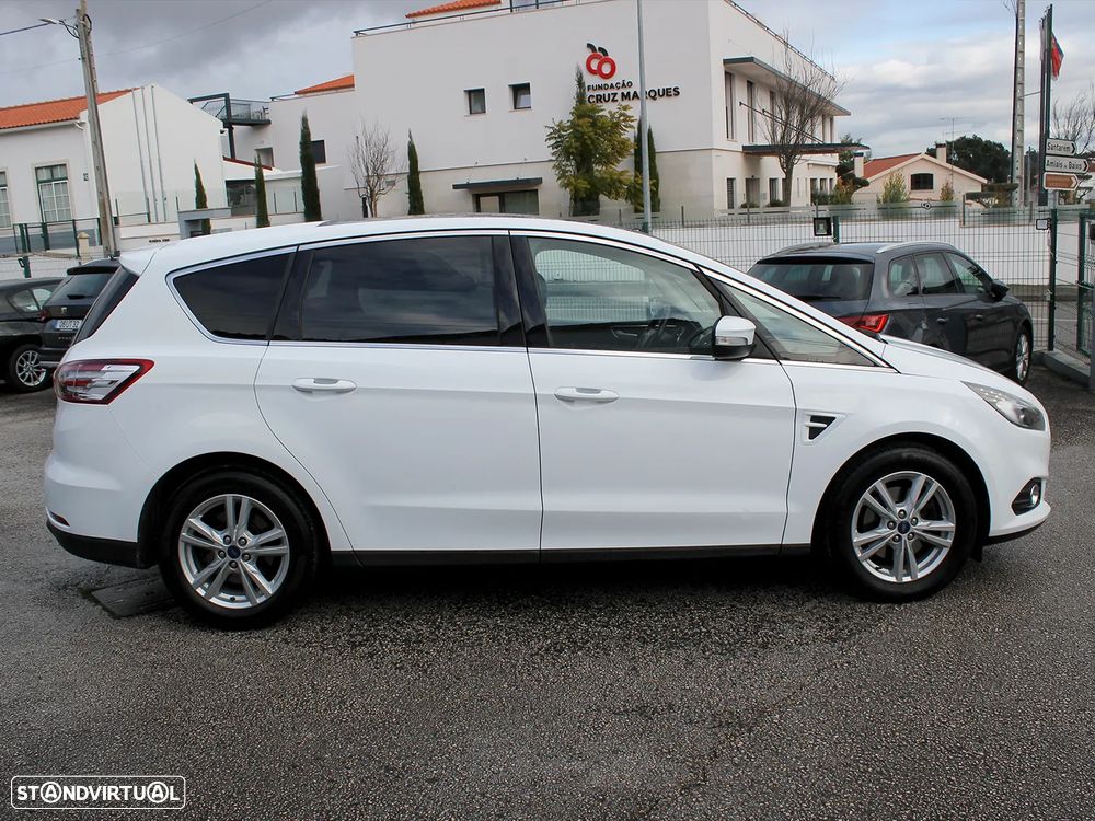 Ford S-Max 2.0 TDCi Titanium - 4