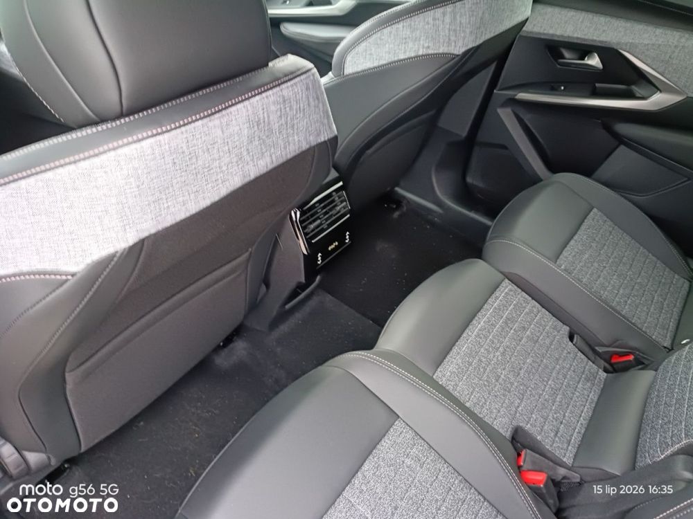 Peugeot 5008 - 10