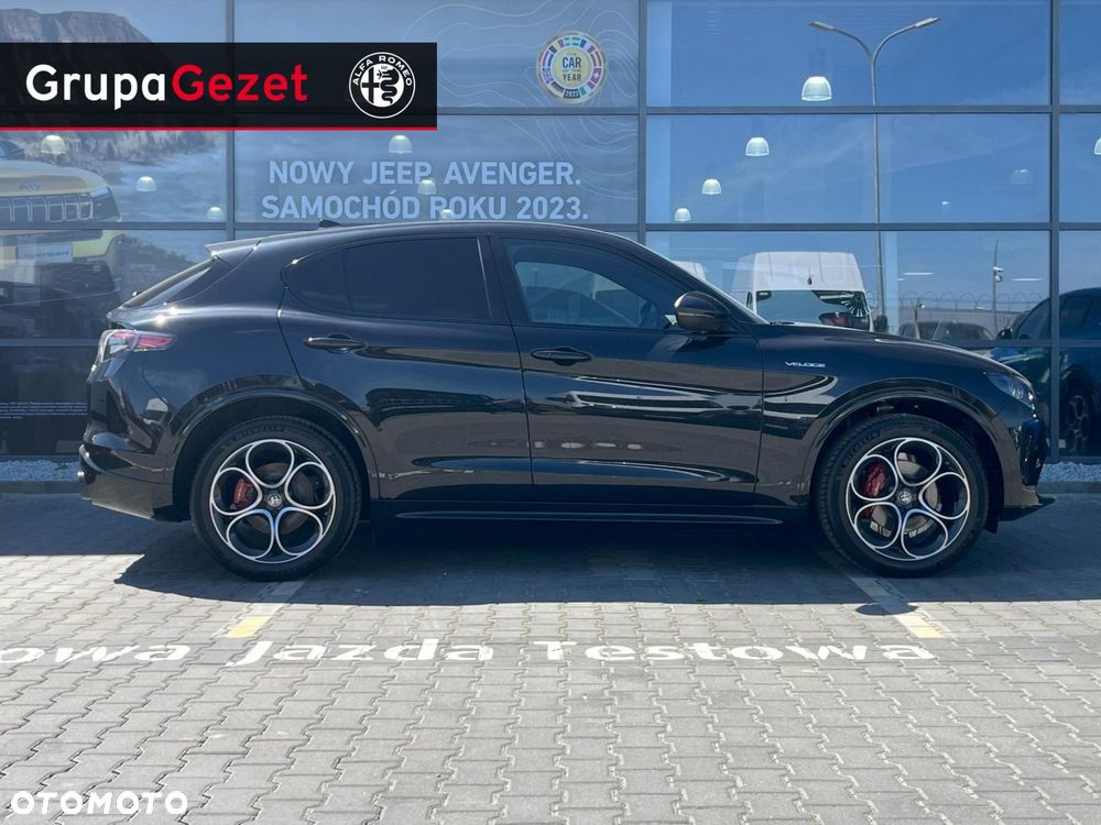 Alfa Romeo Stelvio - 2