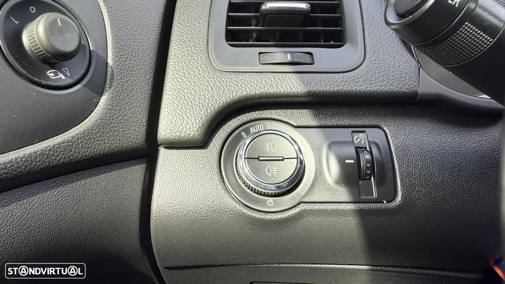 Opel Insignia 2.0 CDTi Sport S/S - 23