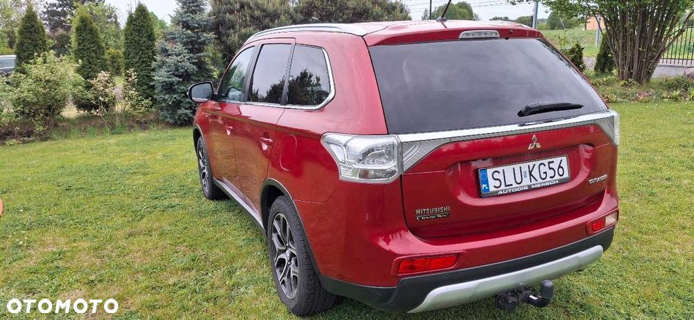 Mitsubishi Outlander - 4