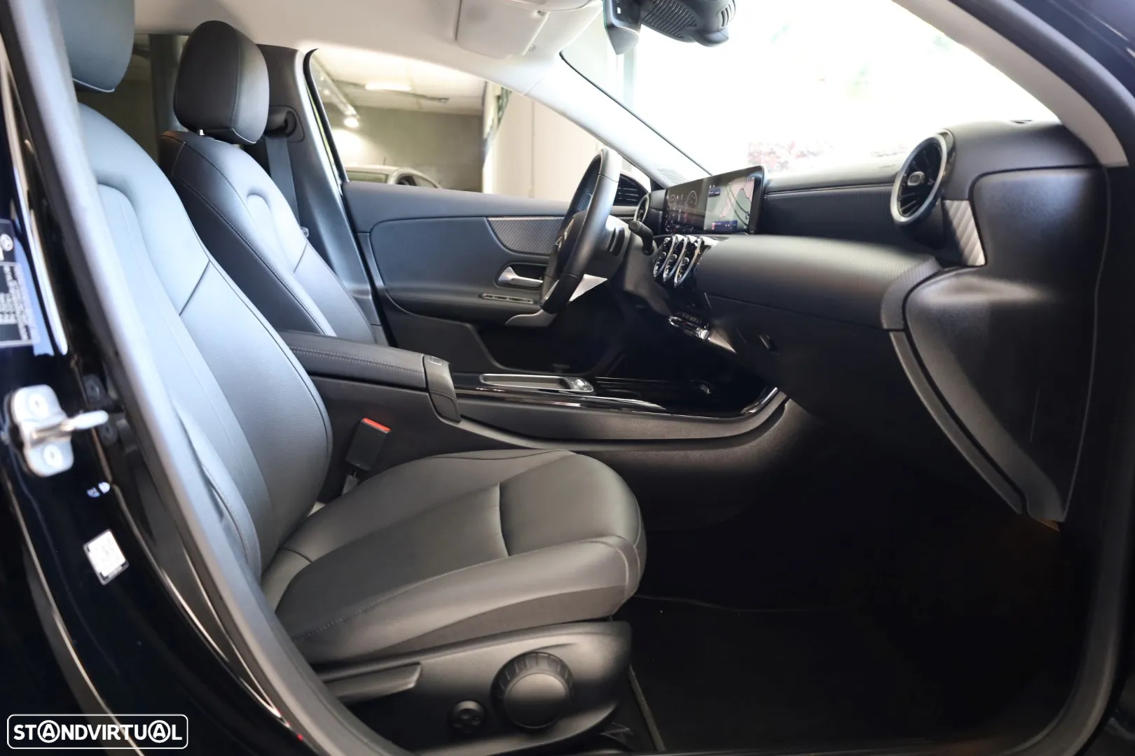 Mercedes-Benz A 200 Progressive Aut. - 39