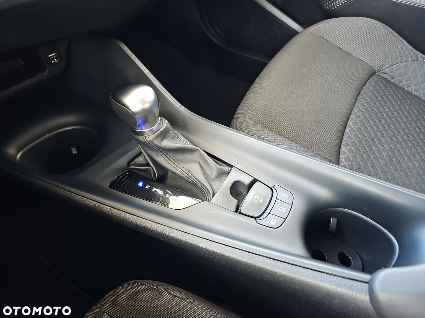 Toyota C-HR - 14