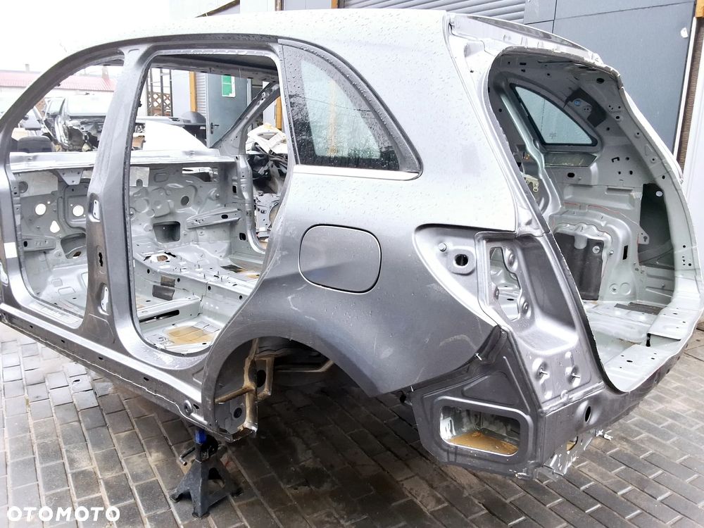 MERCEDES B-KLASA W246 SPRZEDAM KAROSERIĘ EUROPA Z DOKUMĘTAMI W KOLOR 787 W ORYGINALE Z 2013 ROKU - 8