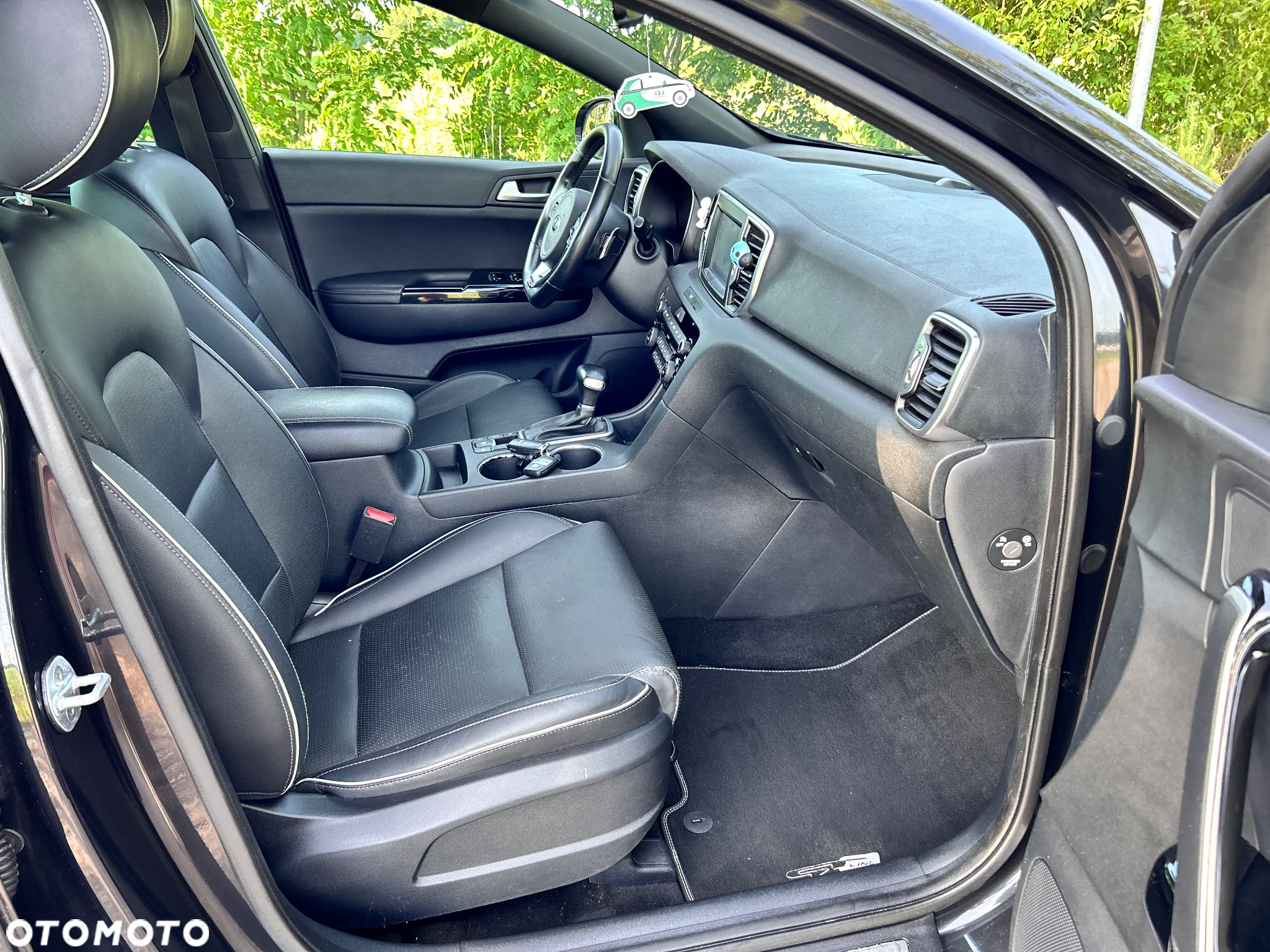Kia Sportage 2.0 CRDI 4WD Automatik Spirit - 31