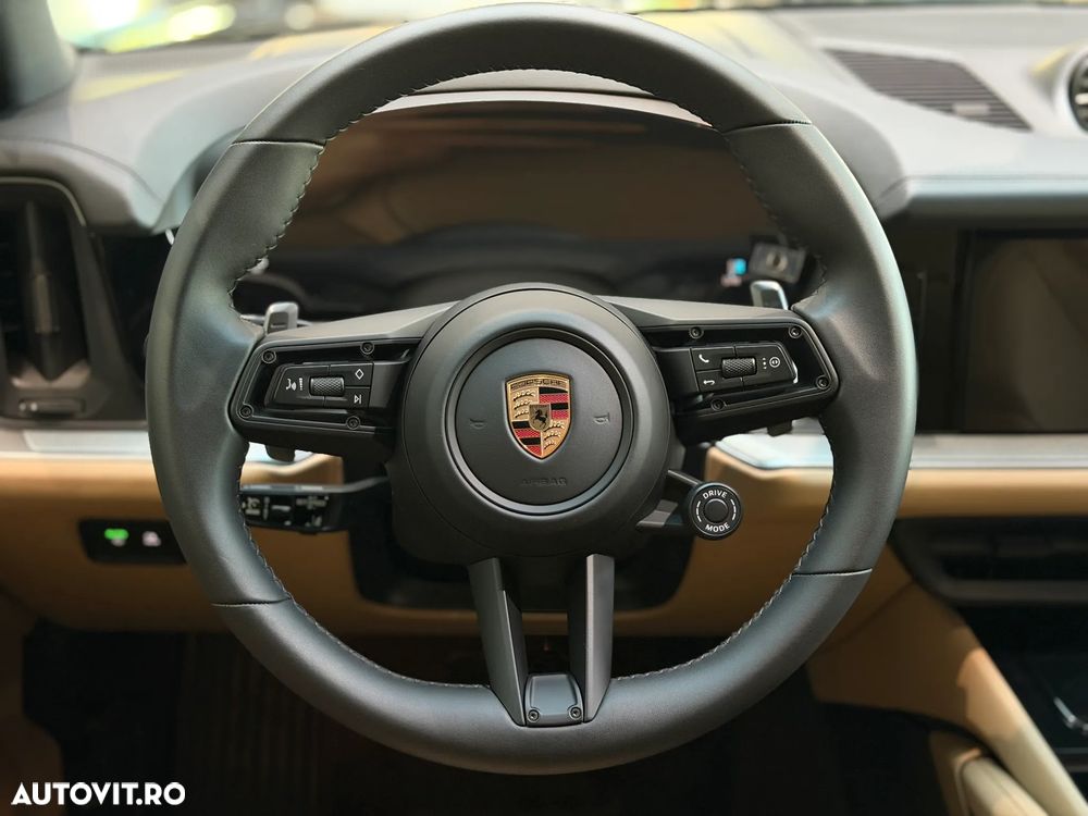 Porsche Cayenne Standard - 31