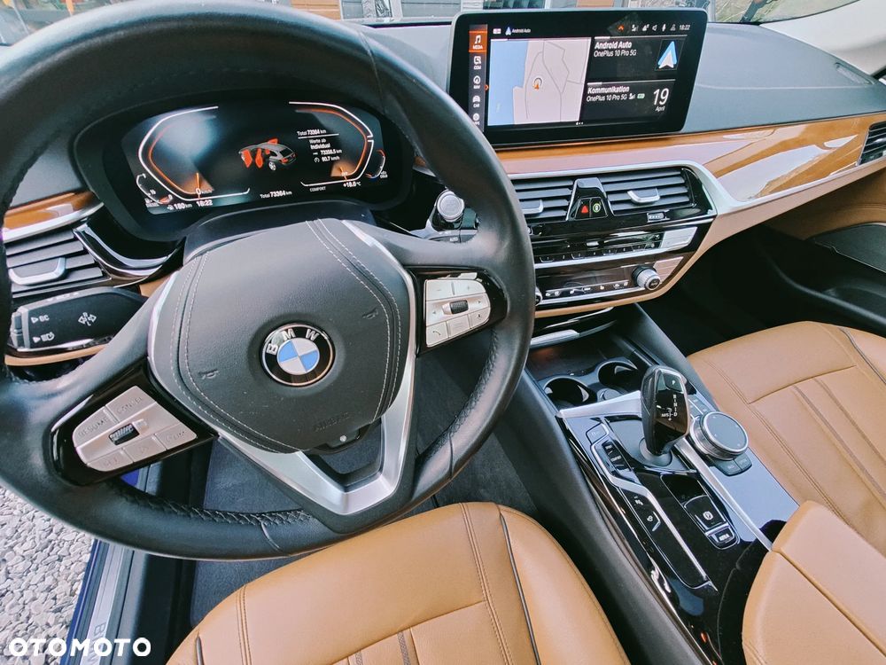 BMW Seria 5 540d xDrive mHEV - 8