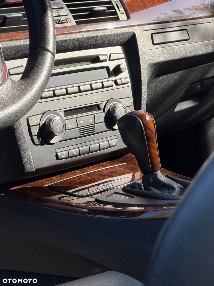 BMW Seria 3 320d - 9