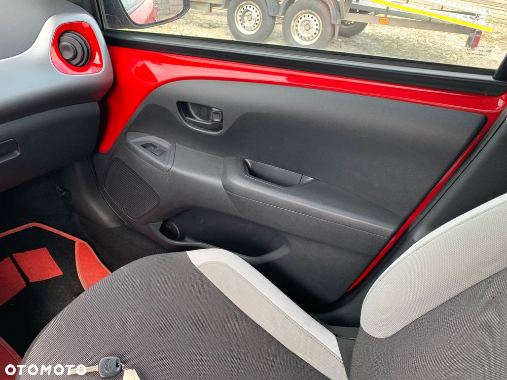 Toyota Aygo x-style - 14