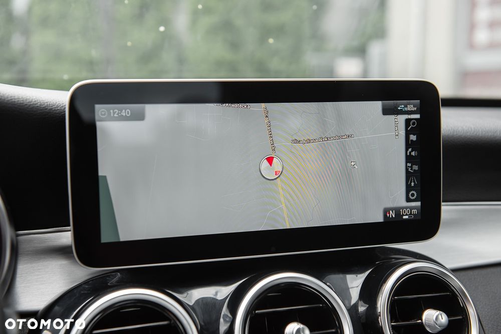 Mercedes-Benz Klasa C 300 e 4Matic 9G-TRONIC Edition Avantgarde - 26