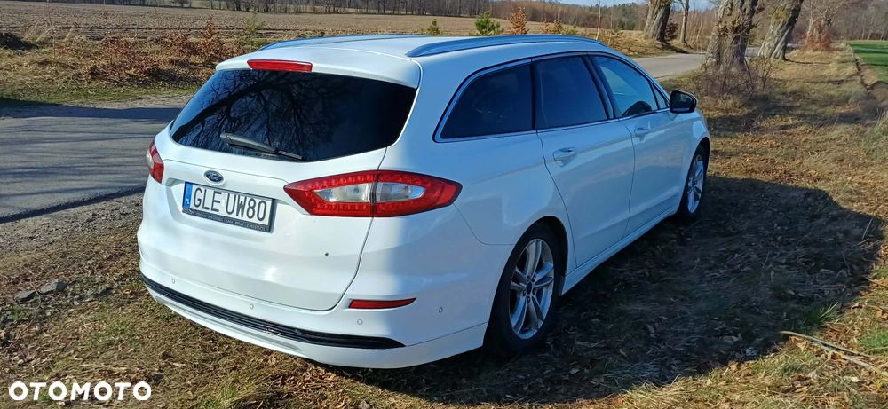 Ford Mondeo 2.0 TDCi Titanium PowerShift - 4