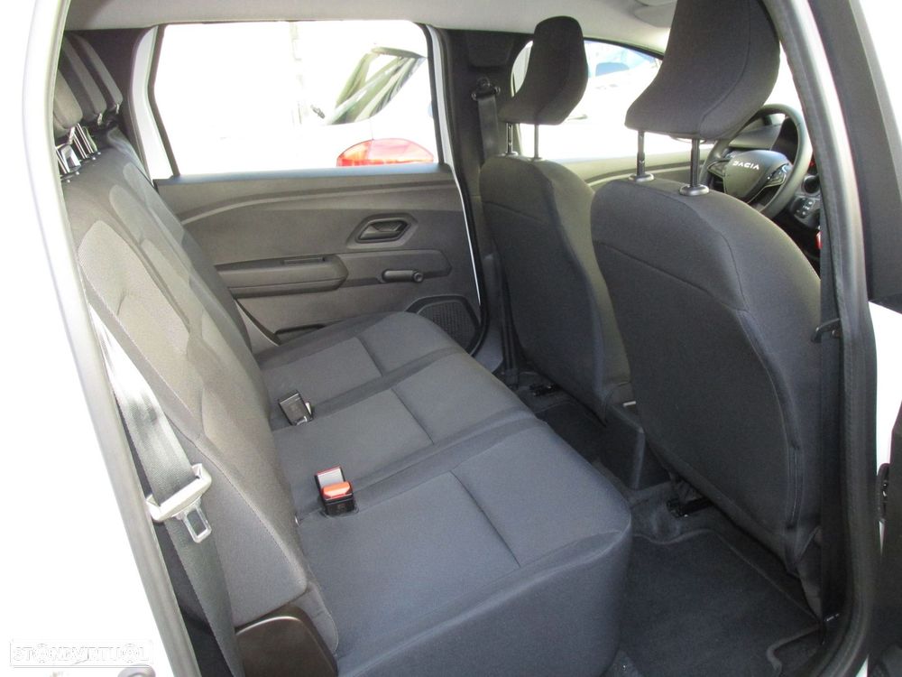 Dacia Jogger 1.0 ECO-G Essential 7L Bi-Fuel - 36