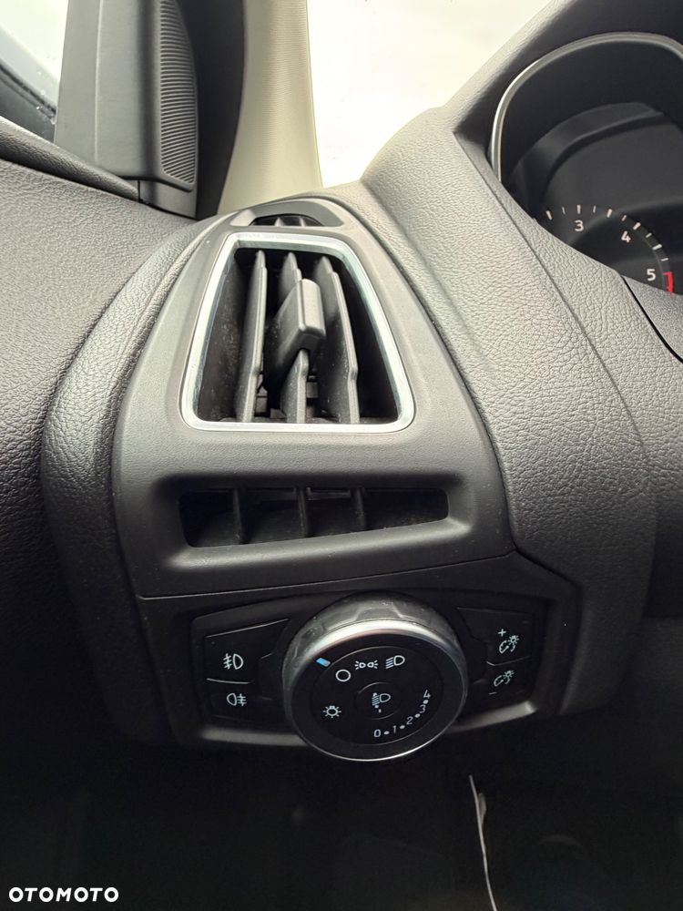 Ford Focus 1.6 TDCi Titanium - 25