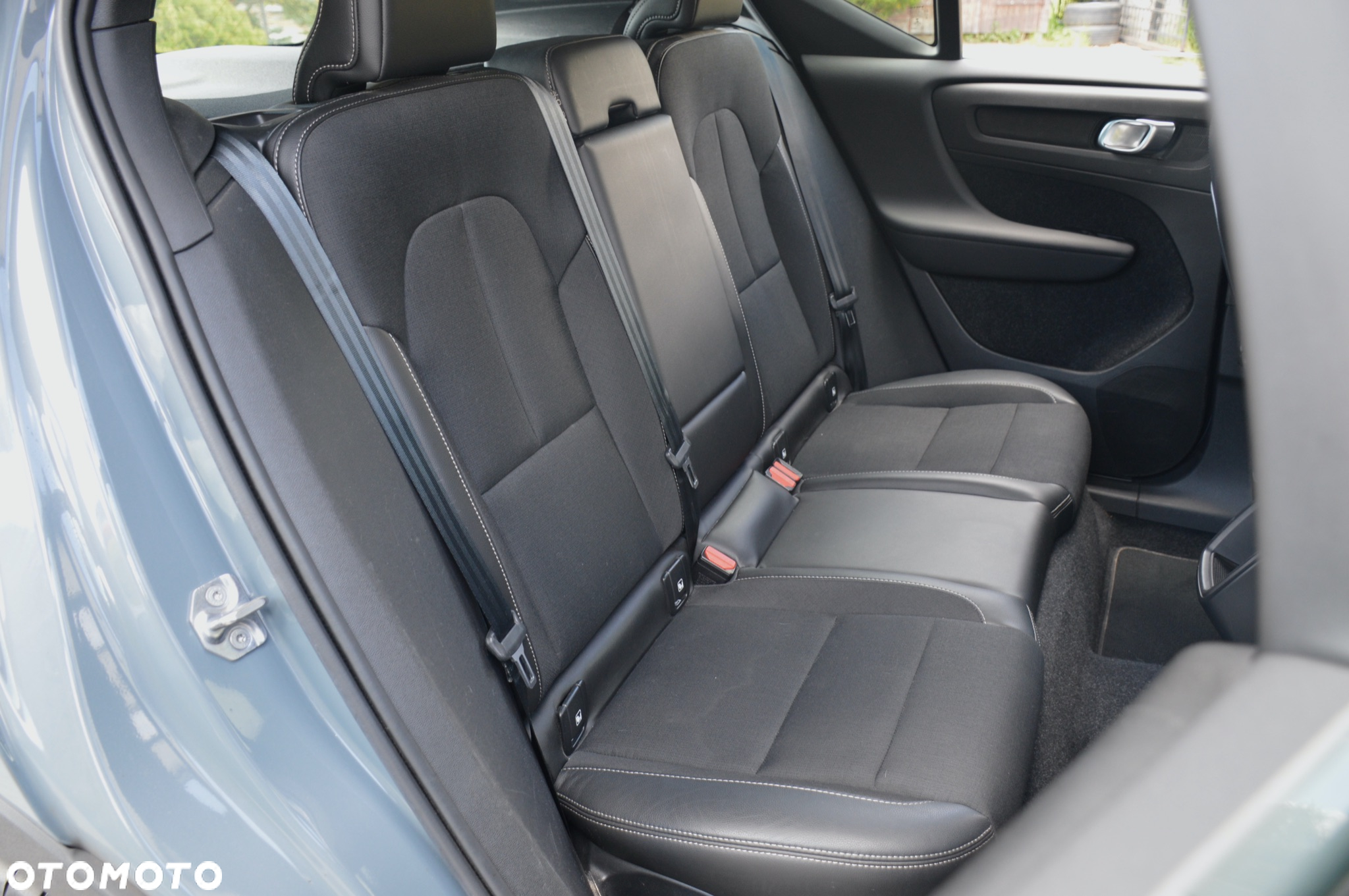 Volvo XC 40 D3 AWD Geartronic Momentum Pro - 31