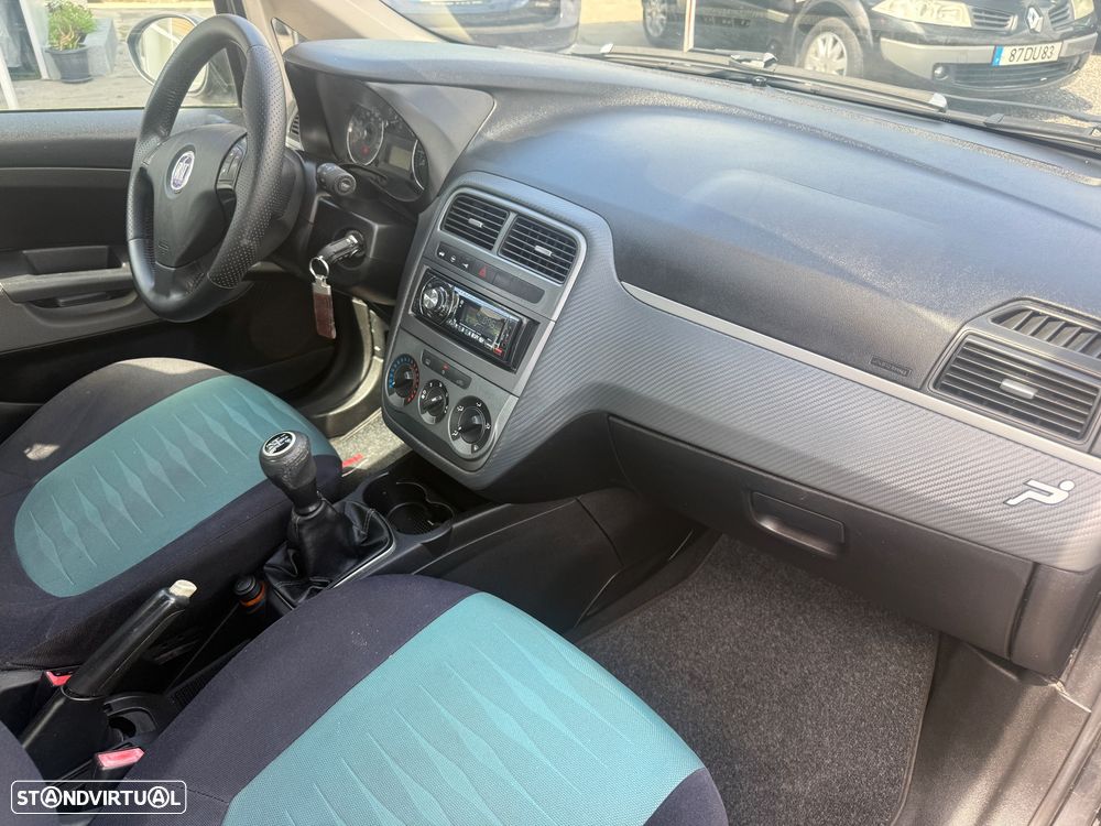 Fiat Grande Punto 1.3 M-Jet Free J15 - 13