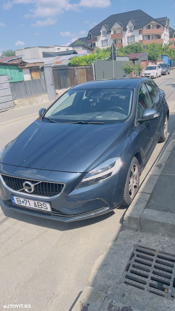 Volvo V40 D2 DRIVe Aut. Kinetic - 1