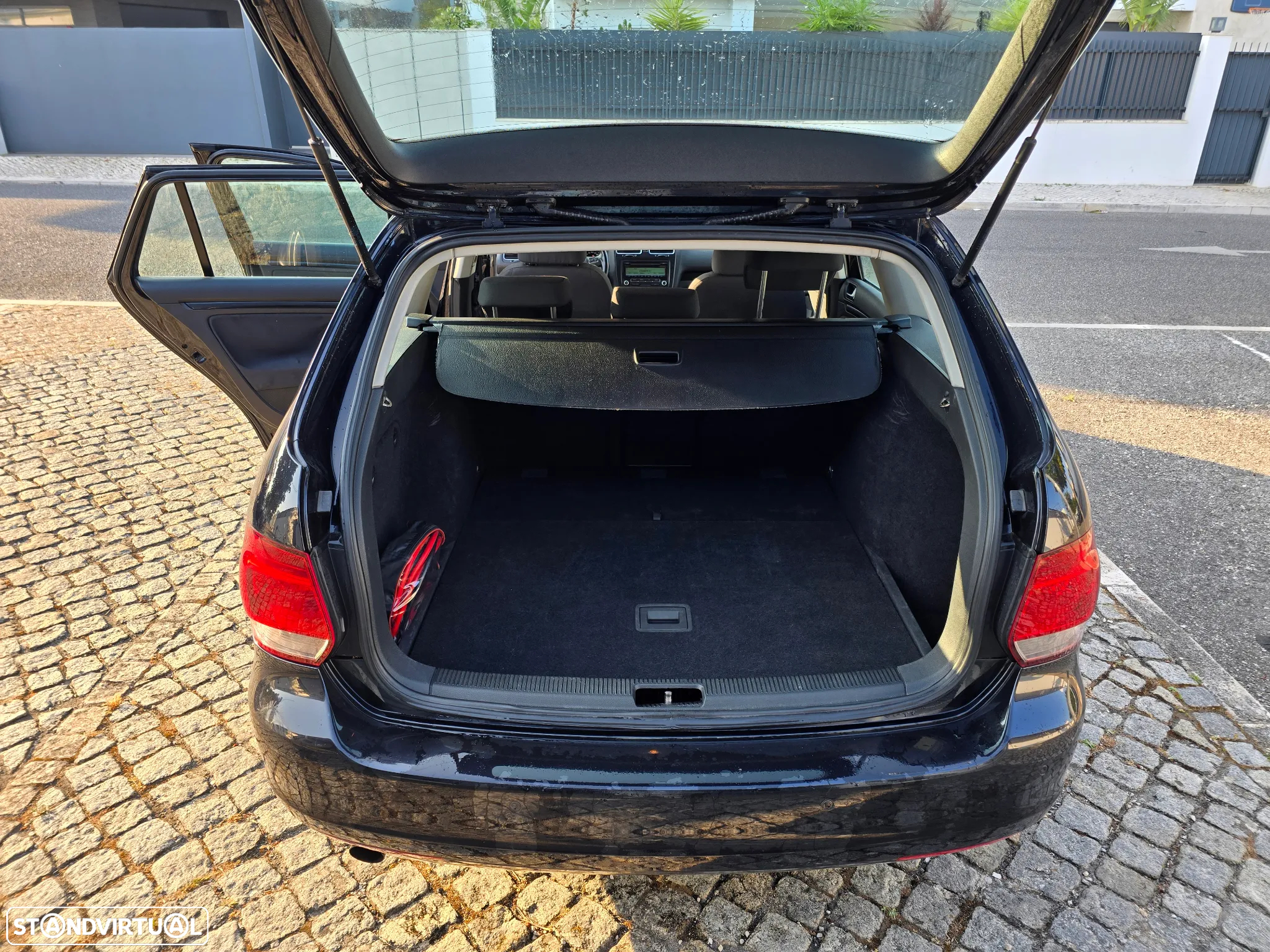 VW Golf Variant 1.6 TDi Confortline - 8