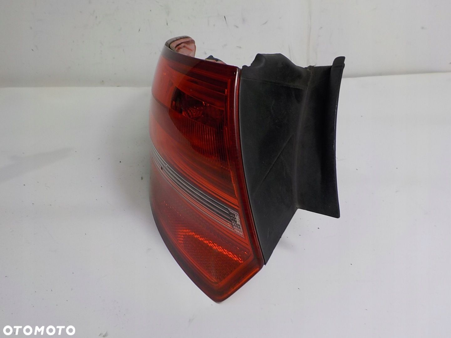 AUDI A3 II 8P SPORTBACK LIFT LAMPA LEWA TYLNA LEWY TYŁ - 3