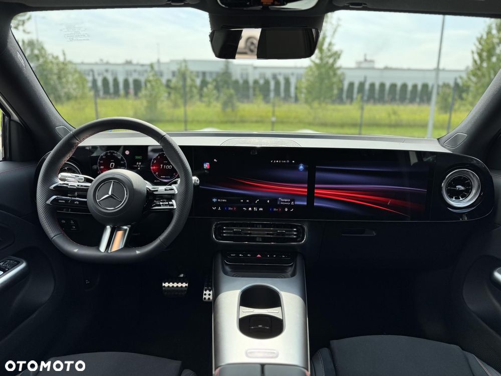 Mercedes-Benz GLB 200 mHEV 4-Matic 8G-eDCT - 13