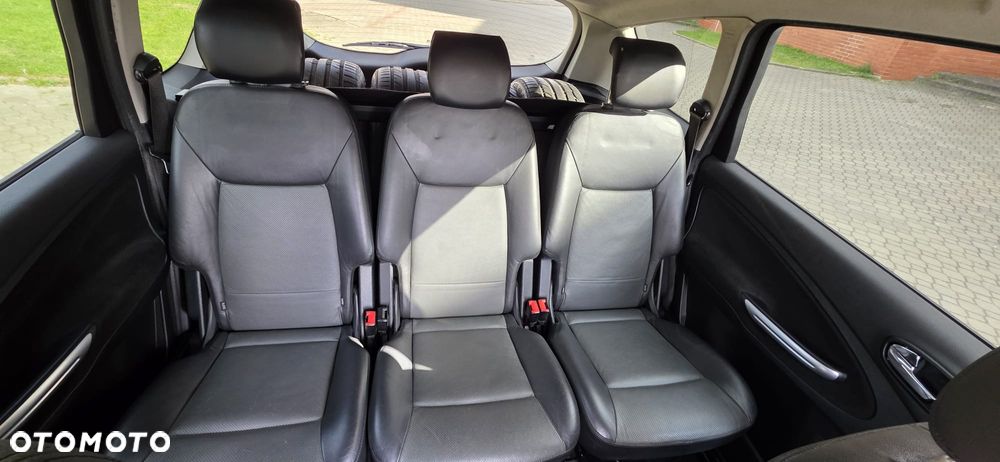 Ford S-Max 2.0 TDCi Titanium - 37