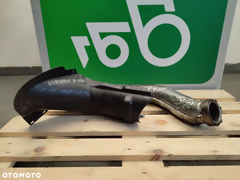 Kolano wydechu 63361700 Valtra N123 - 2