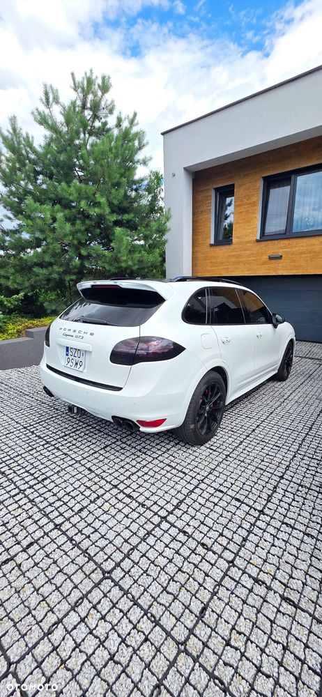 Porsche Cayenne GTS Tiptronic S - 2