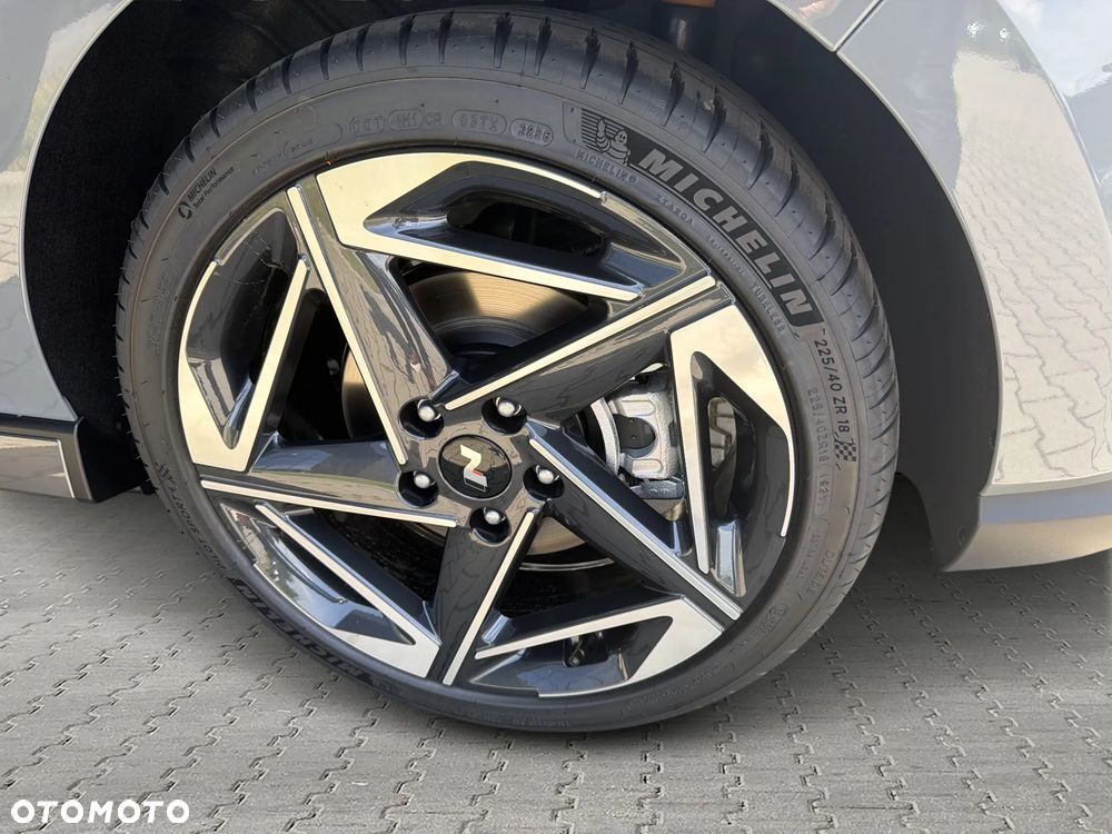 Hyundai i30 1.6 T-GDI Modern DCT - 18