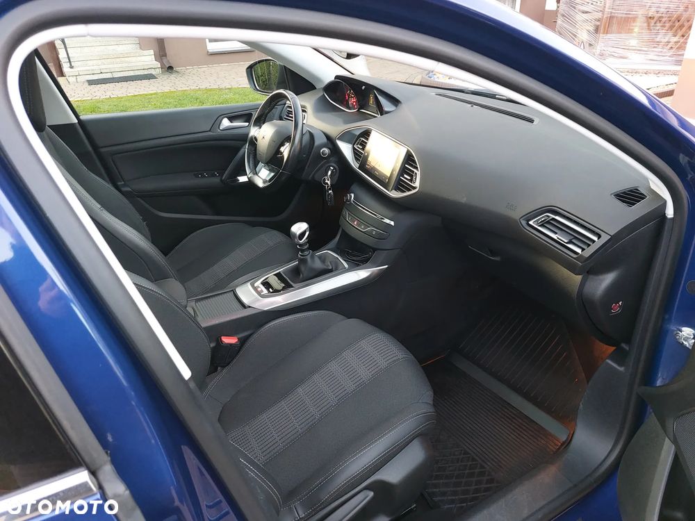 Peugeot 308 BlueHDi 130 Stop & Start Active Business-Paket - 8