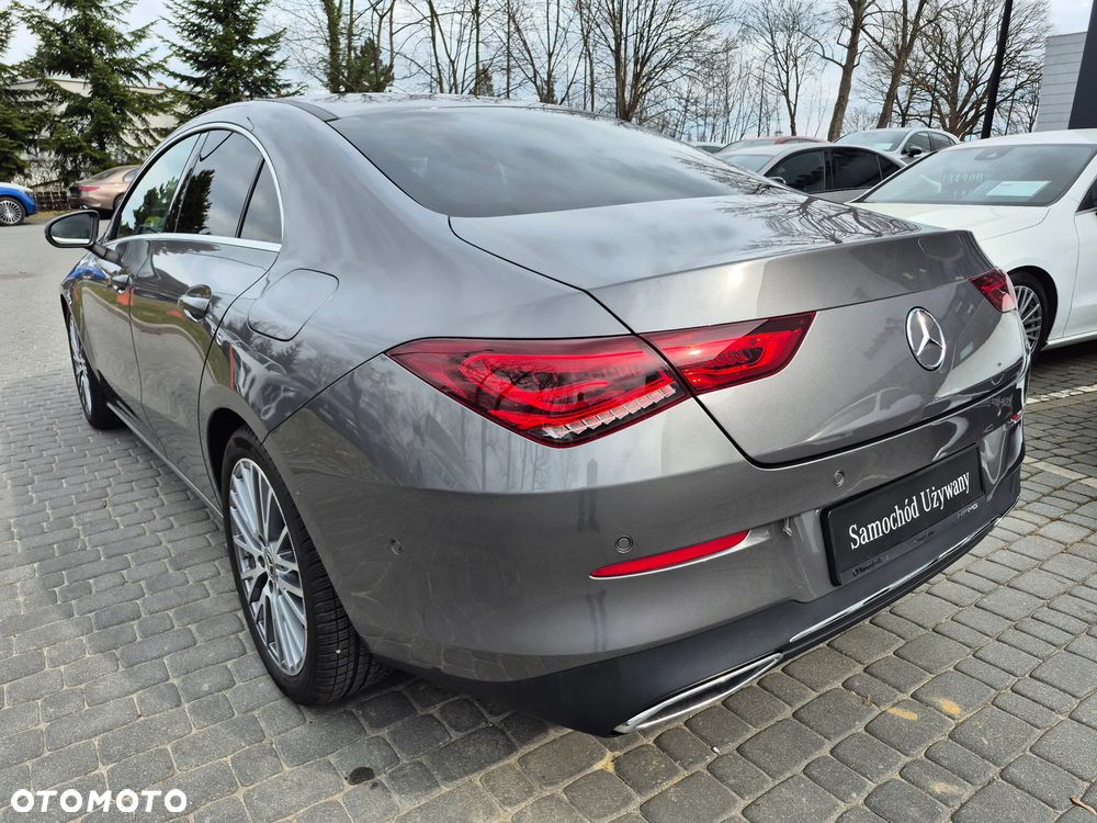 Mercedes-Benz CLA 180 7G-DCT - 11