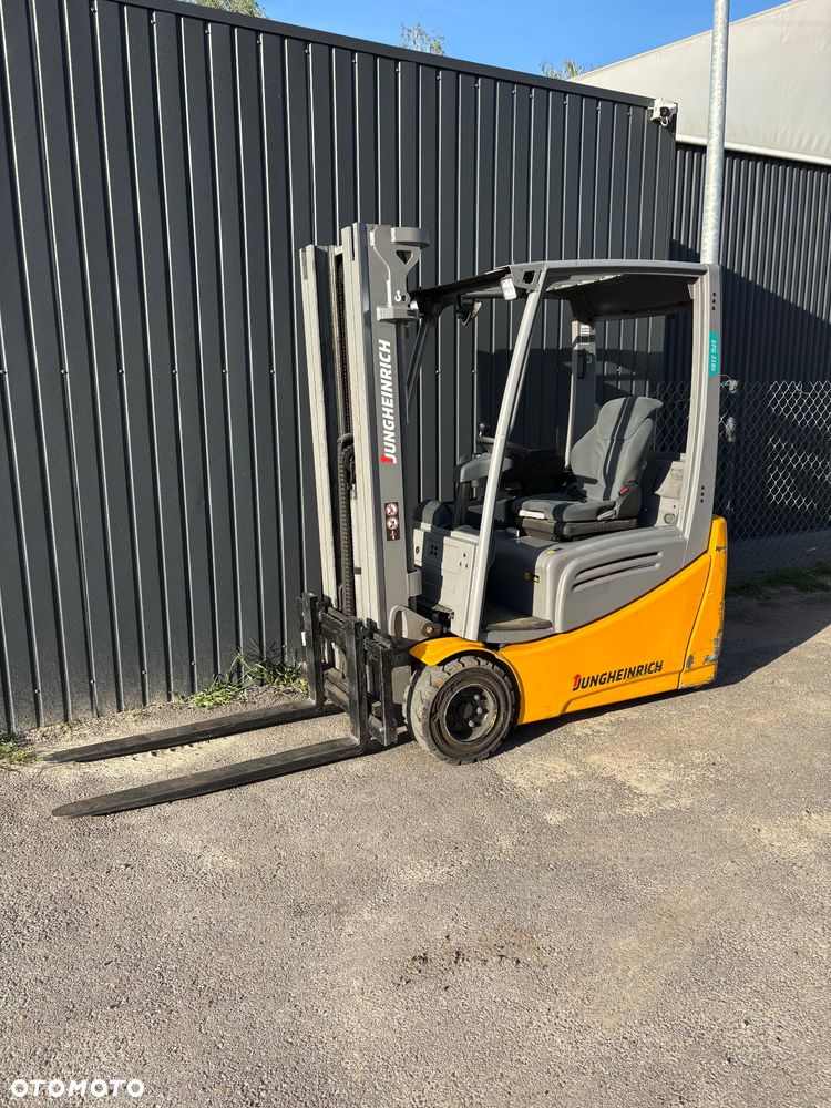 Jungheinrich EFG 218 K - 11